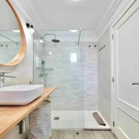 Miranda Penthouse Ai With Free Parking Apartman