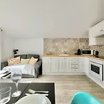 Miranda Penthouse Ai With Free Parking *