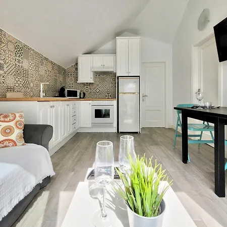 Miranda Penthouse Ai With Free Parking Apartment