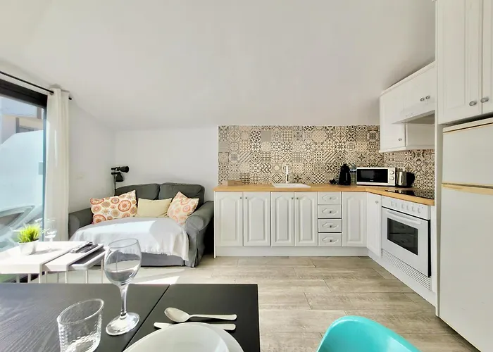 Miranda Penthouse Ai With Free Parking *